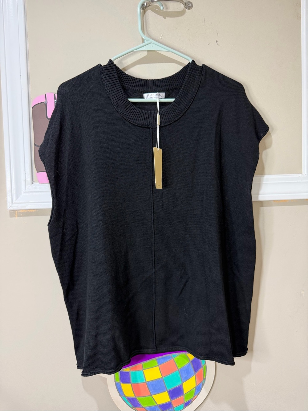 Lightweight Black Sleeveless Knit Top and SHORTS SET!! -Unbranded